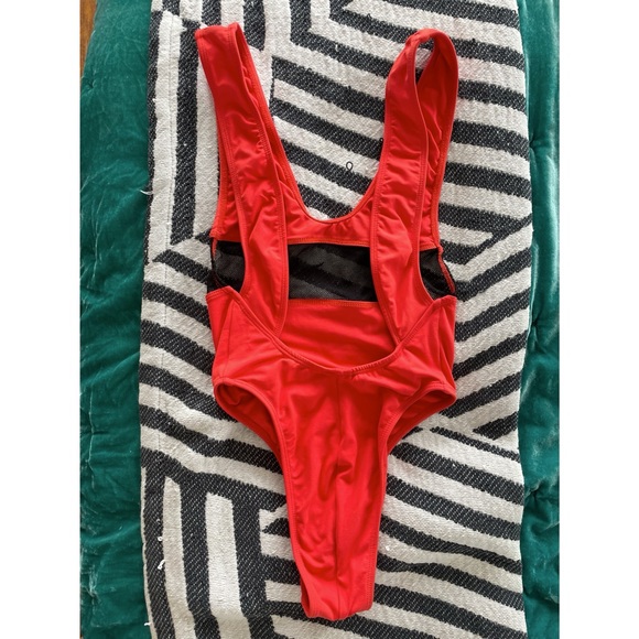 Minimale Animale One Piece Bathing Suit - Picture 3 of 6